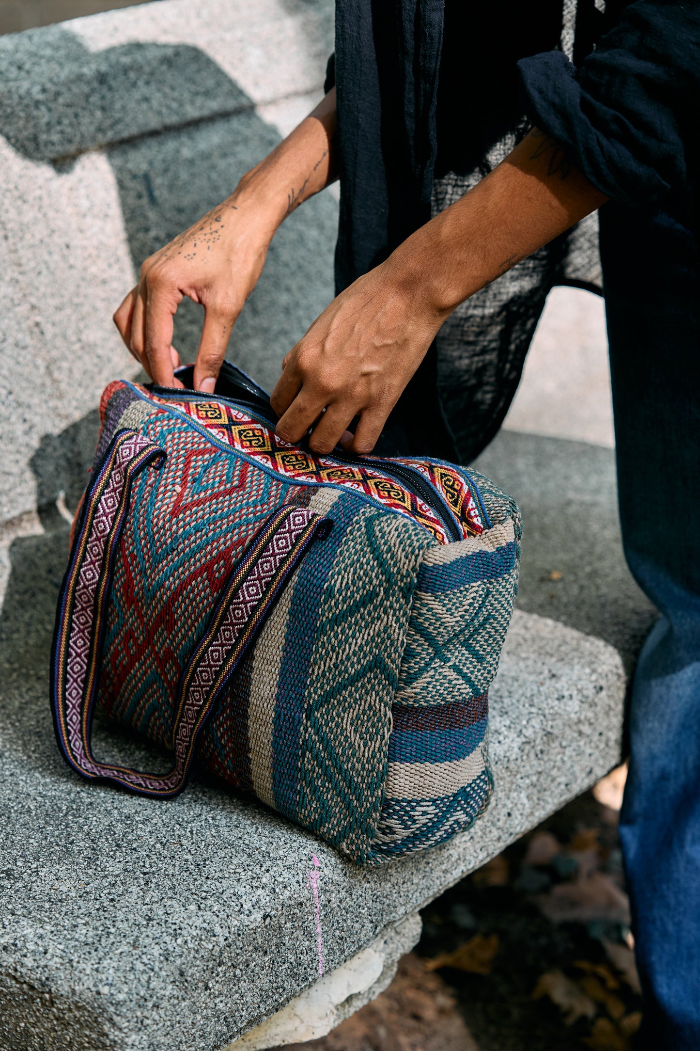 Geometric Pattern Shoulder Bag