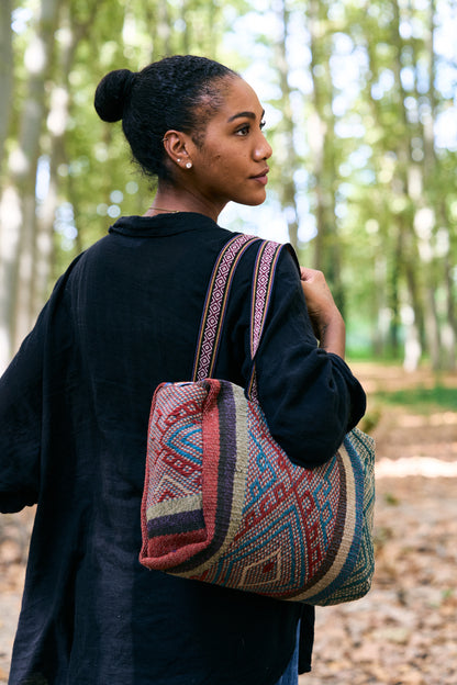 Geometric Pattern Shoulder Bag